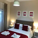 The Capital Boutique לינה וארוחת בוקר