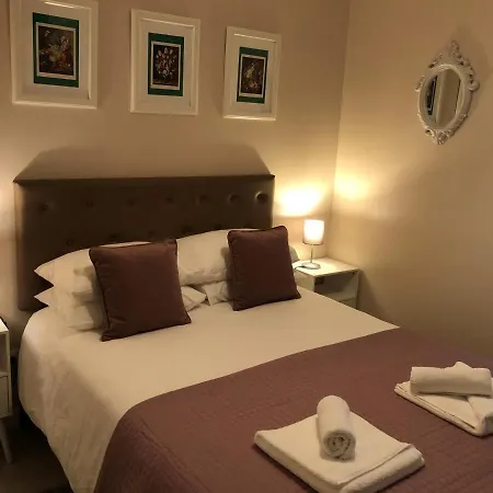 The Capital Boutique Bed & Breakfast 4*